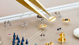 沈阳伯爵指定维修门店打开表壳